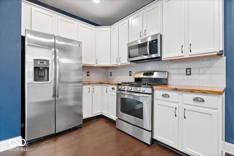 Photo of 10375 Delphi Court, Fishers, IN