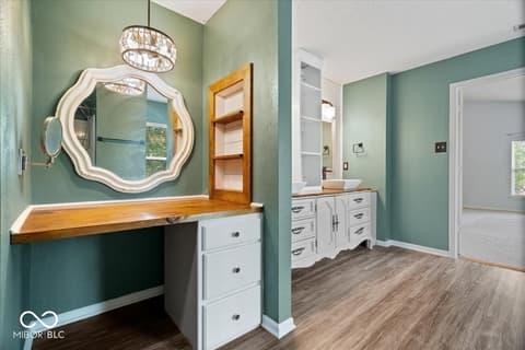 Primary bathroom at 10375 Delphi Court, Fishers, IN