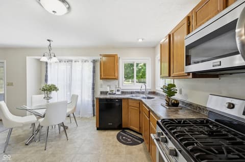 Kitchen at 10713 Pimlico Circle, Carmel, IN
