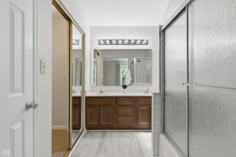 Primary bathroom at 10713 Pimlico Circle, Carmel, IN