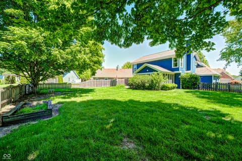Yard at 10713 Pimlico Circle, Carmel, IN