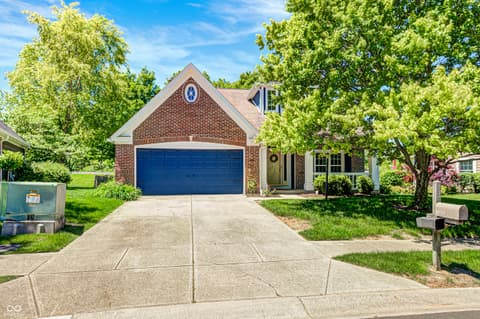 Front exterior at 10713 Pimlico Circle, Carmel, IN