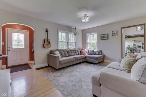 Photo of 825 E Southport Road, Indianapolis, IN