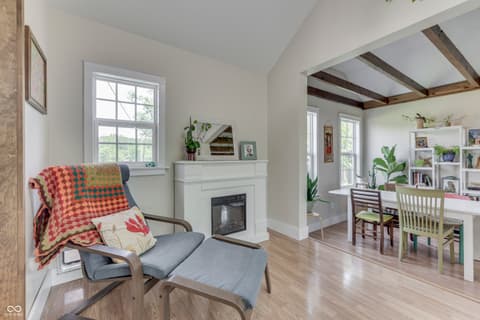 Photo of 825 E Southport Road, Indianapolis, IN