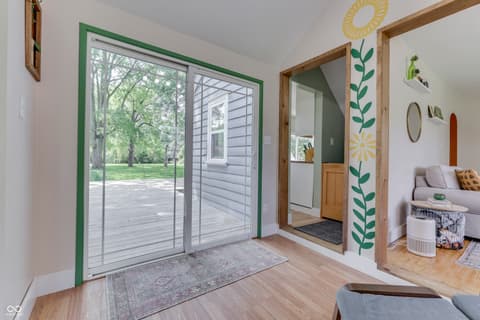 Photo of 825 E Southport Road, Indianapolis, IN