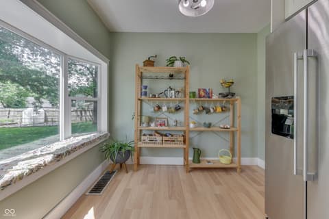 Photo of 825 E Southport Road, Indianapolis, IN