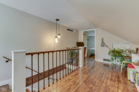 Photo of 825 E Southport Road, Indianapolis, IN