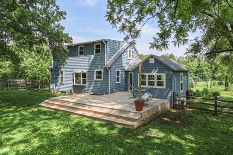 Photo of 825 E Southport Road, Indianapolis, IN