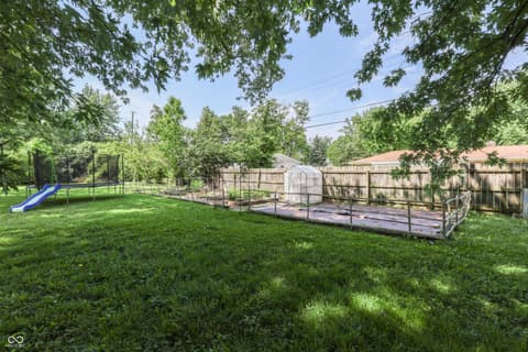Photo of 825 E Southport Road, Indianapolis, IN