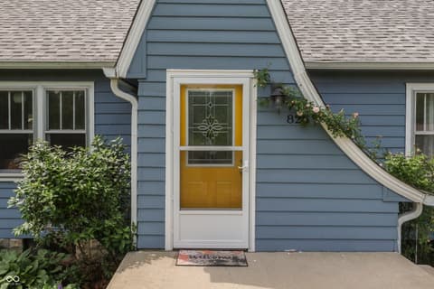 Photo of 825 E Southport Road, Indianapolis, IN