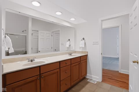 Photo of 4534 Summersong Road, Zionsville, IN