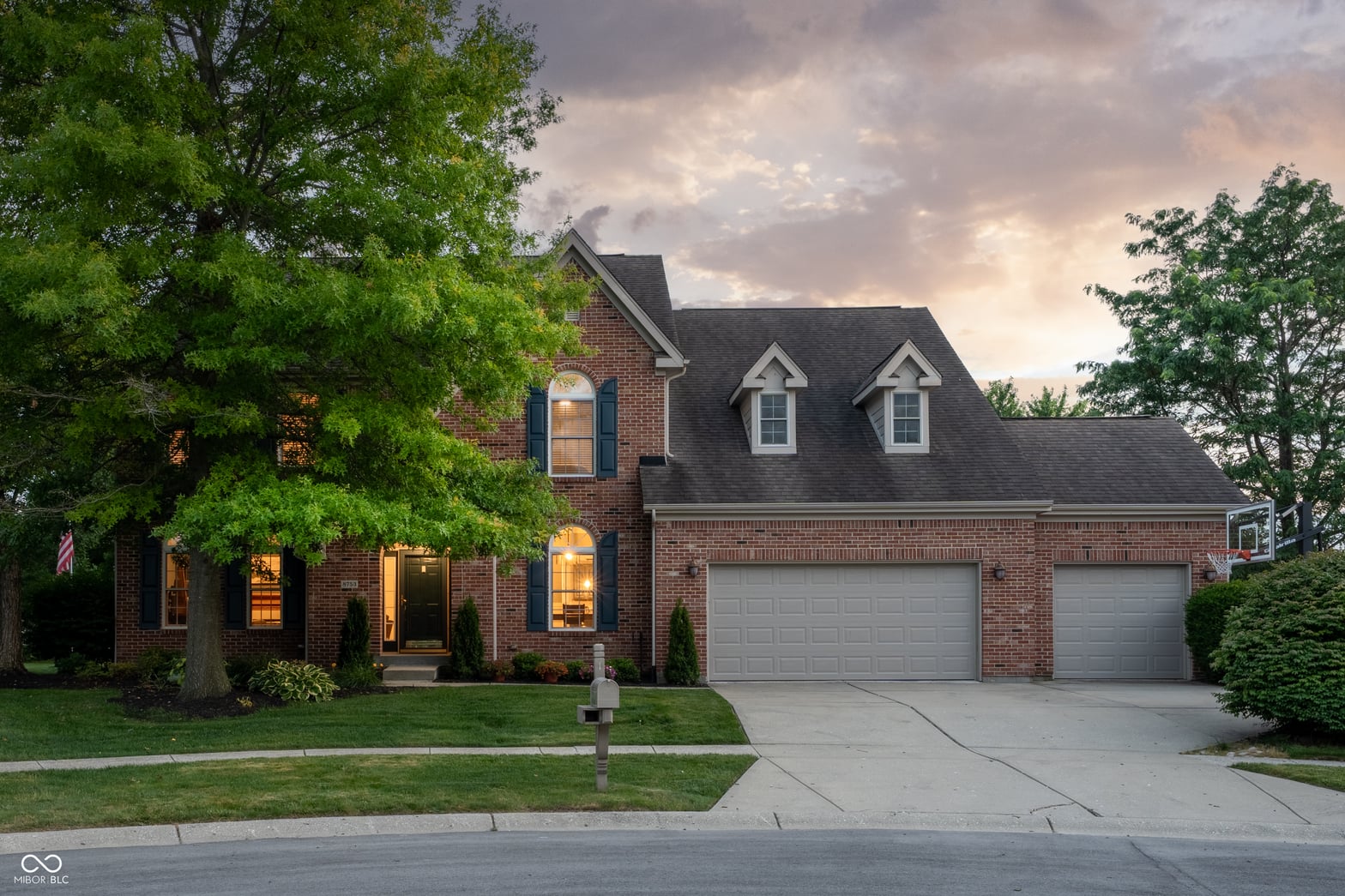 Photo of 8753 Lily Court, Zionsville, IN