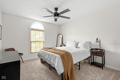 Photo of 8753 Lily Court, Zionsville, IN