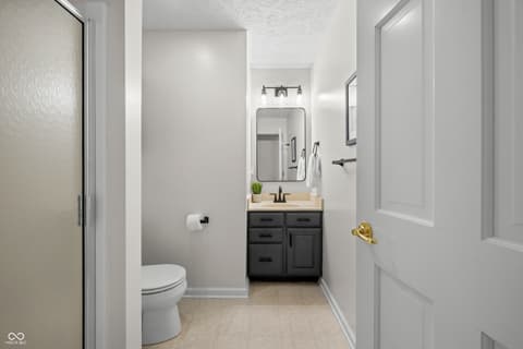 Photo of 8753 Lily Court, Zionsville, IN