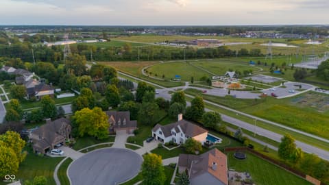 Photo of 8753 Lily Court, Zionsville, IN