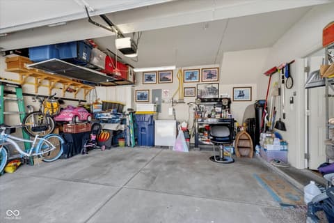Garage at 13486 E 131st Street, Fishers, IN
