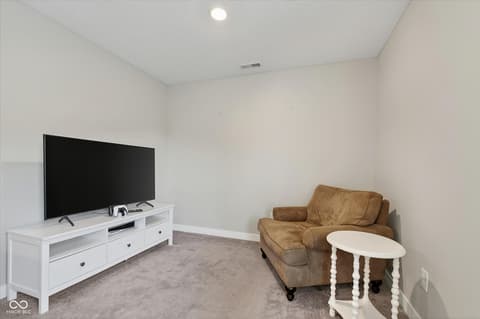 Loft — 9863 Gaylen Court, Fishers, IN