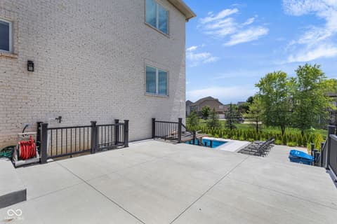Outdoor living area at 3687 W 121st, Zionsville, IN