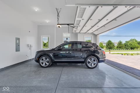 Garage at 3687 W 121st, Zionsville, IN