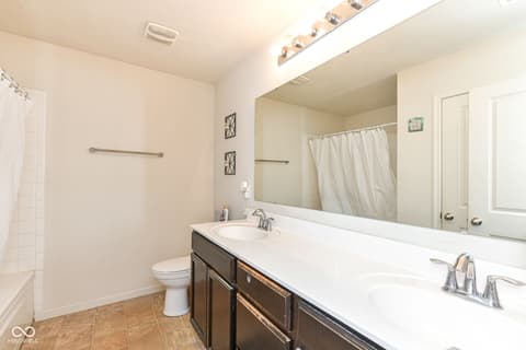 Photo of 12700 Antigua Drive, Noblesville, IN