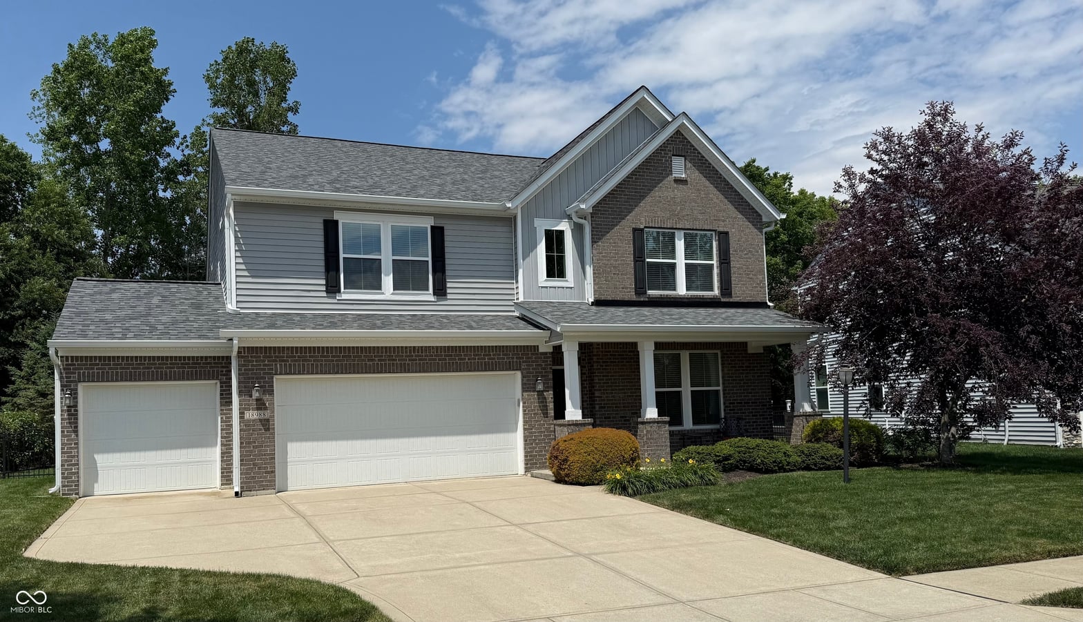 Front exterior at 18988 Salish Vista Way, Noblesville, IN