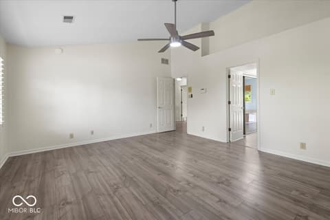 Photo of 10480 Greenway Drive, Fishers, IN