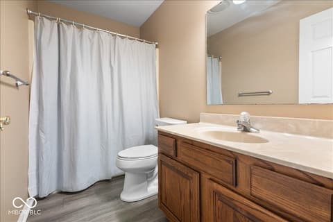 Photo of 10480 Greenway Drive, Fishers, IN