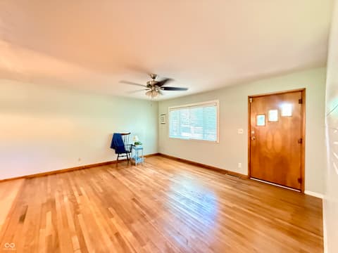 Living room at 303 N Grace Avenue, Crawfordsville, IN
