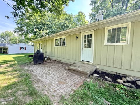 Outdoor living area at 303 N Grace Avenue, Crawfordsville, IN