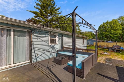 Outdoor living area at 700 Shady Lane, Crawfordsville, IN