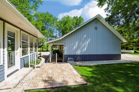 Photo of 5251 N 800 Road E, Wilkinson, IN