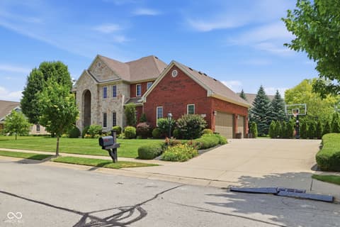 Photo of 10285 Normandy Court, Fishers, IN