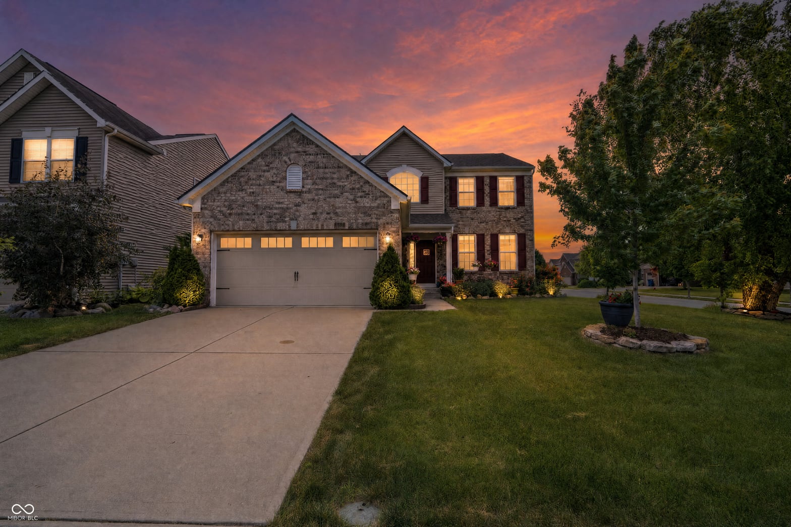 Front exterior at 13874 Luxor Chase, Fishers, IN