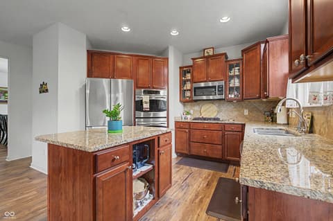 Kitchen at 13874 Luxor Chase, Fishers, IN