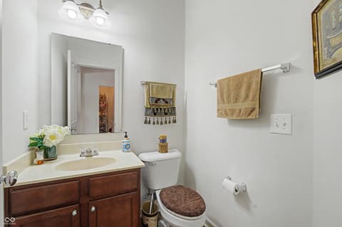 Bathroom at 13874 Luxor Chase, Fishers, IN