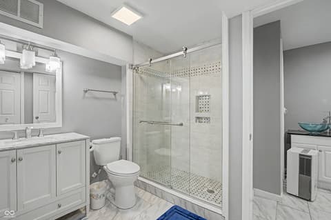 Bathroom at 13874 Luxor Chase, Fishers, IN