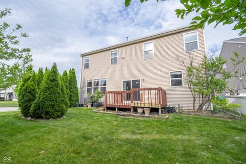 Backyard at 13874 Luxor Chase, Fishers, IN