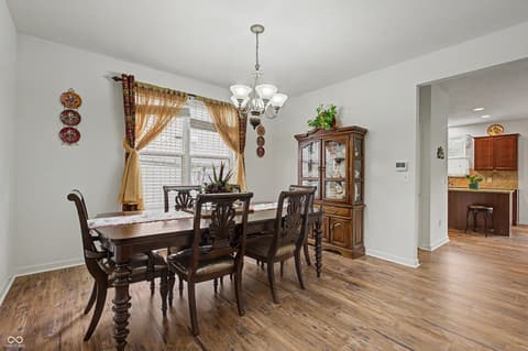 Dining room at 13874 Luxor Chase, Fishers, IN