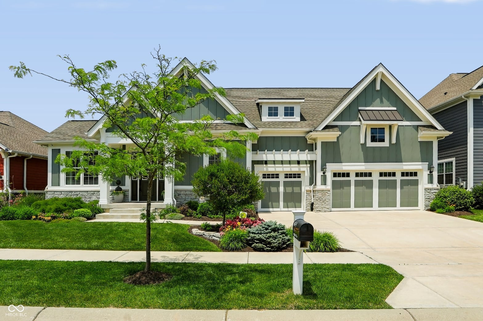 Photo of 1674 Avondale Drive, Westfield, IN