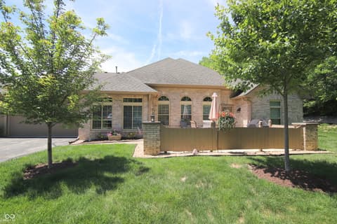 7484 Courtyard Way