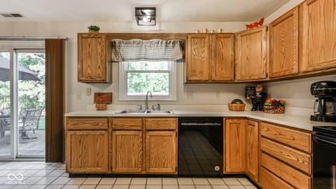 Kitchen at 11224 Garrick Court, Fishers, IN