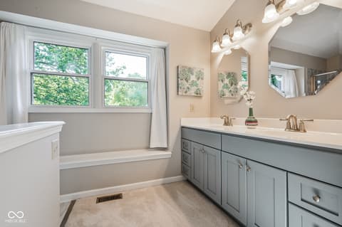 Primary bathroom at 11224 Garrick Court, Fishers, IN