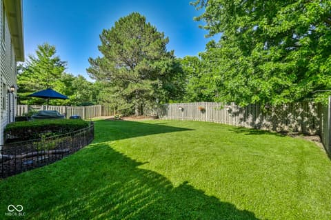 Fence — 11224 Garrick Court, Fishers, IN