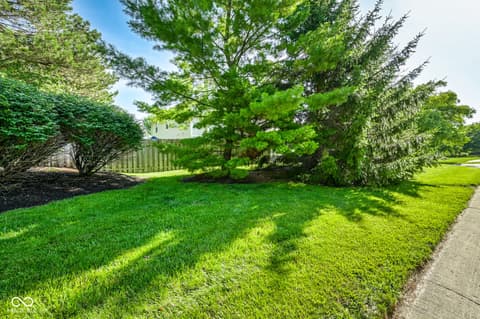 Yard at 11224 Garrick Court, Fishers, IN