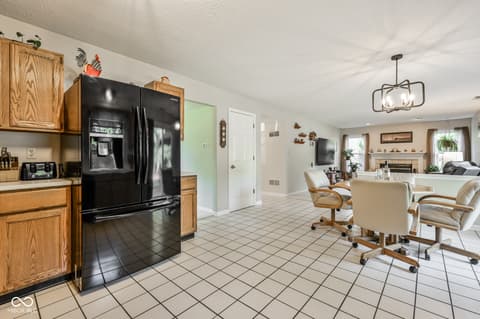 Floor Plan — 11224 Garrick Court, Fishers, IN