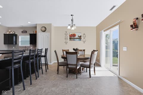 Photo of 15710 Chapel Park Drive E, Noblesville, IN