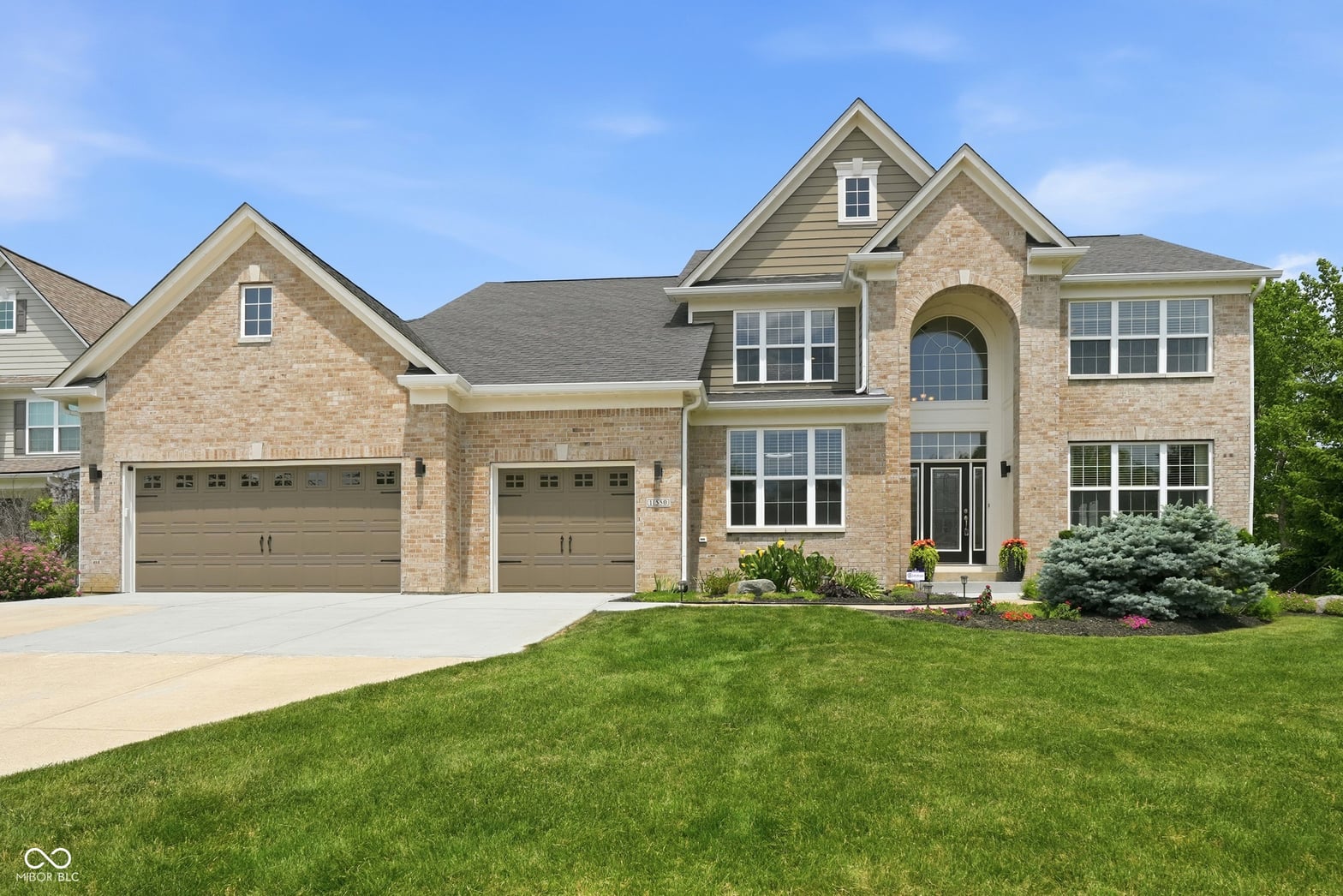 Front exterior at 11550 Buckskin, Zionsville, IN