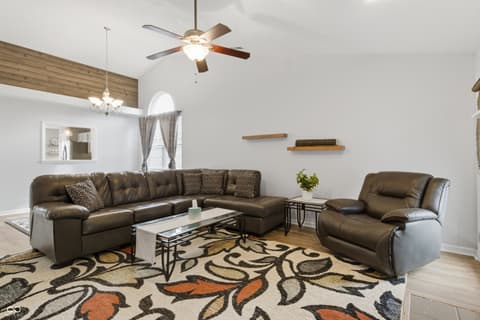 Living room at 13847 Waycross Drive, Fishers, IN
