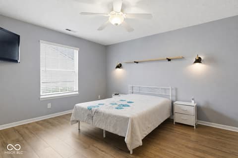 Primary bedroom at 13847 Waycross Drive, Fishers, IN