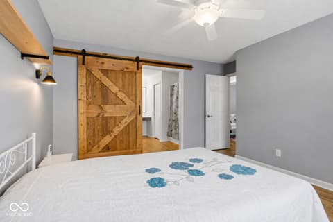 Primary bedroom at 13847 Waycross Drive, Fishers, IN